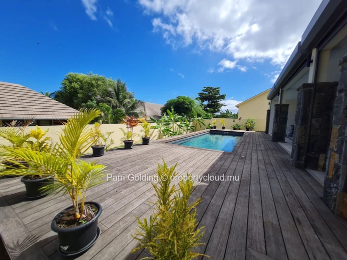 Elégante villa de 4 chambres à coucher dans un domaine fermé - cœur de Tamarin, côte ouest de l'île Maurice
