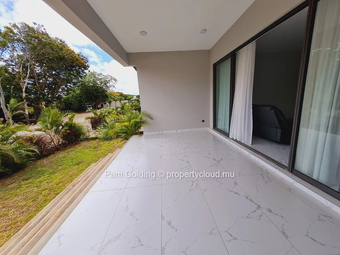 Modern 3-Bedroom Apartment with Private Garden – Walk to Beach & Lux Grand Baie