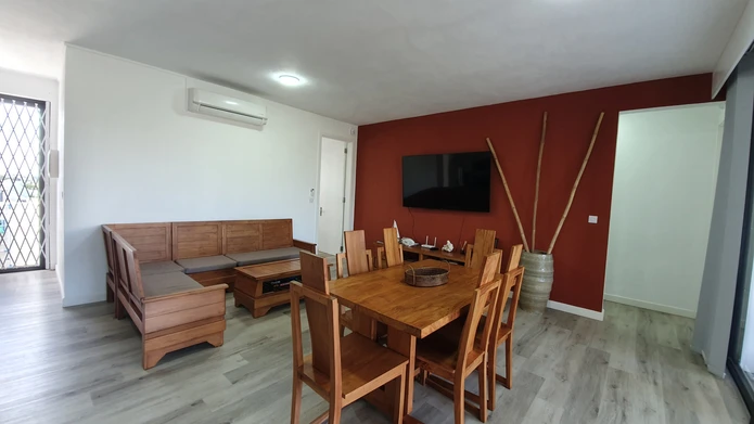 Spacious and Secure 3-Bedroom Apartment for Long-Term Rental 