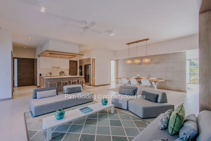 Appartement de 3 Chambres à Fairway Grove, Mont Choisy