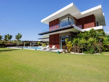 4 Bedroom Villa