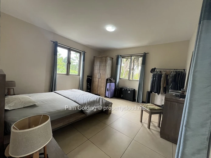 3 Bedroom Apartment minutes from the beach in Tamarin