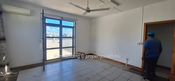 Spectacular 3-Bedroom House in Coromandel – Harbour Views & Mountain Majesty!