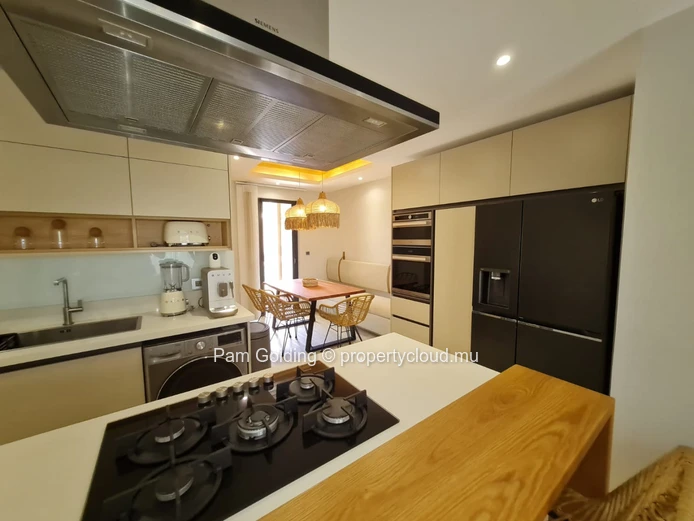 Au cœur de la prestigieuse résidence Waterway Residence Apartments (Mandat exclusif)