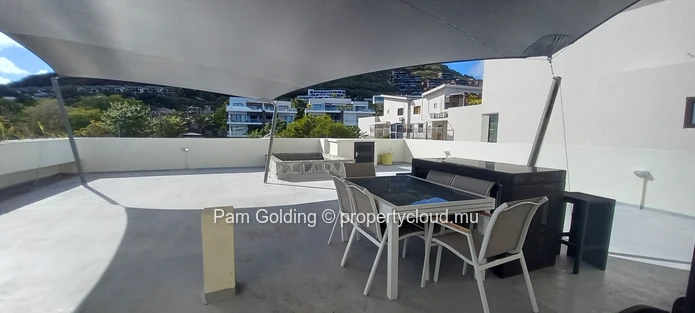 Spacious Penthouse Living in Sought-After Tamarin