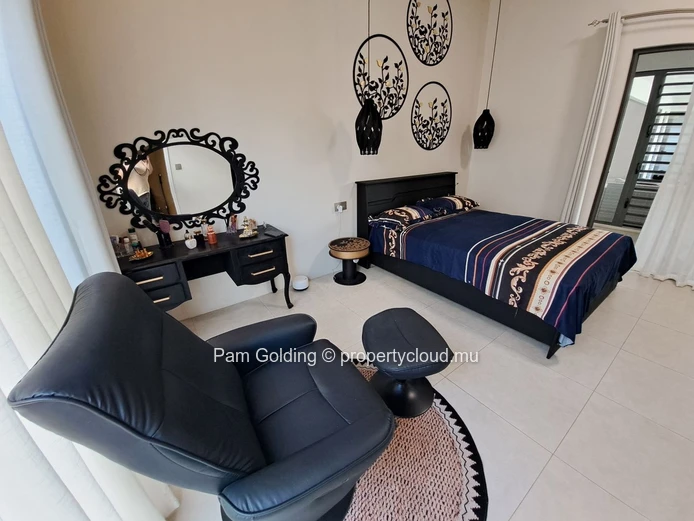 Balaclava – House for sale – Pam Golding Mauritius
