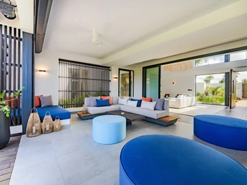 5 Bedroom Villa