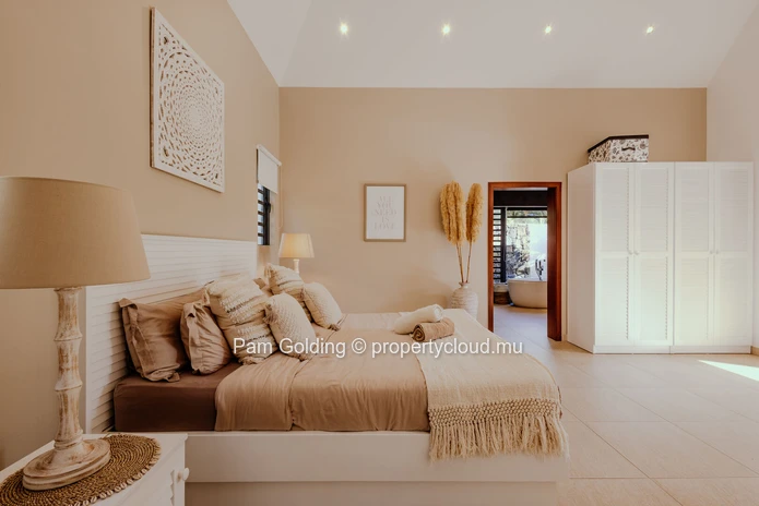 4-Bedroom Villa in Grand Baie - Elegant and Secure Living 
