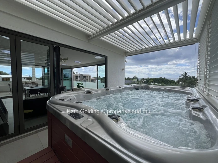 3 Bedroom Penthouse in La Preneuse, Tamarin