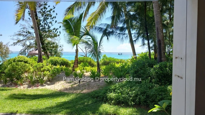 Belle Mare – Appartement en Bord de Mer à Louer – Pam Golding Mauritius