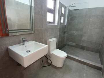 4 Bedroom Townhouse, Duplex