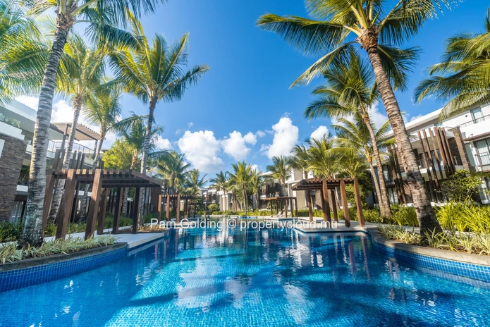 2 Bedroom penthouse Banyan Grove  (Sole Mandate)