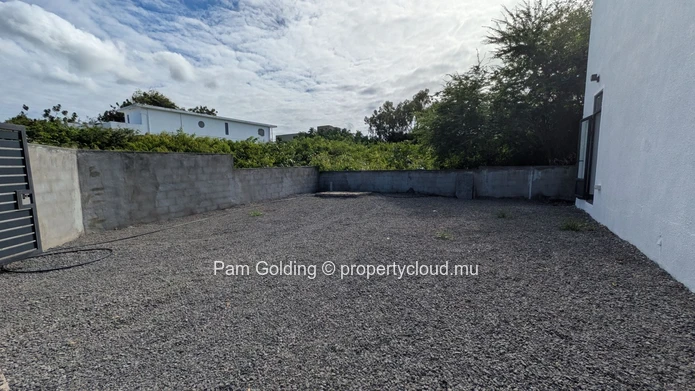 Grand Gaube – Maison à vendre – Pam Golding Mauritius