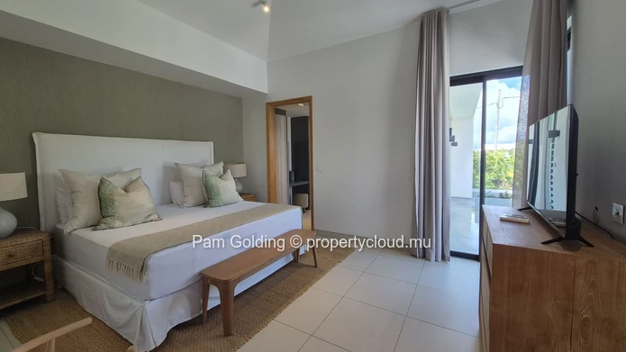 Luxury Villa for Sale in Old Mills Péreybère | Family Home Mauritius