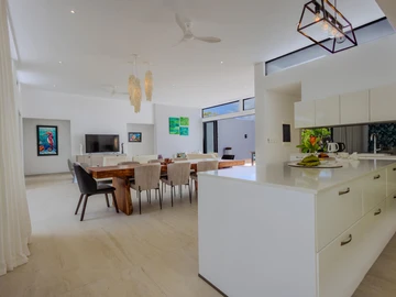4 Bedroom Villa