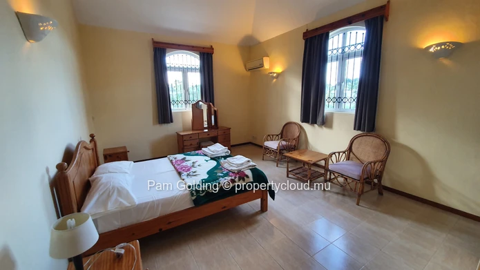 Villa for sale