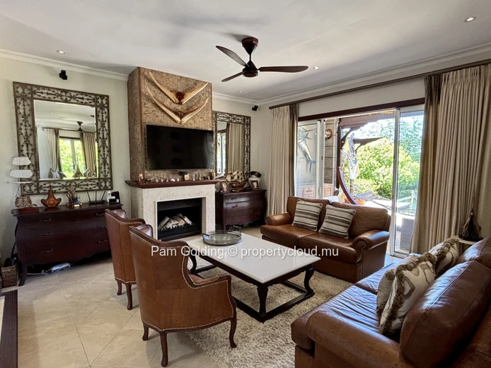 Live in Villa Valriche - surrounded by nature.