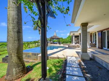 4 Bedroom Villa