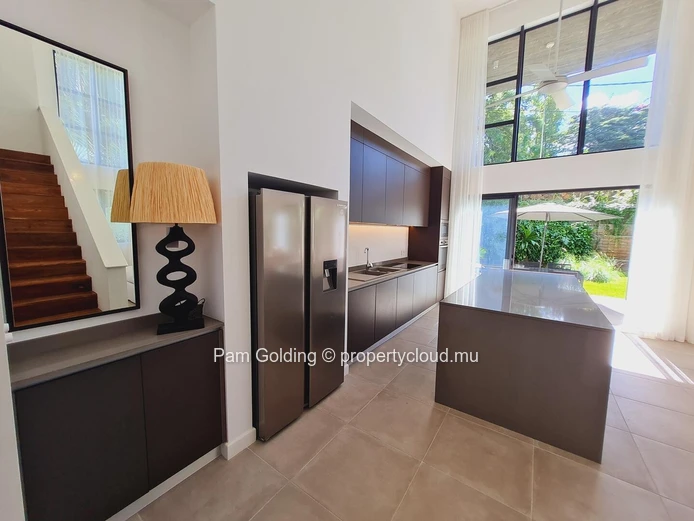Appartement de 3 Chambres à Vendre à Pointe aux Canonniers | Marine Residences (Mandat exclusif)