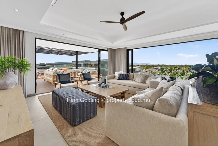 Penthouse de Luxe 4 Chambres avec Vue Mer à Vendre à Grand Baie | Mont Choisy Golf & Beach Estate, Île Maurice