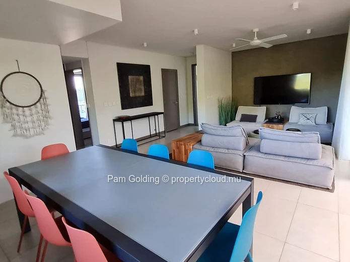 2 Bedroom penthouse Banyan Grove  (Sole Mandate)