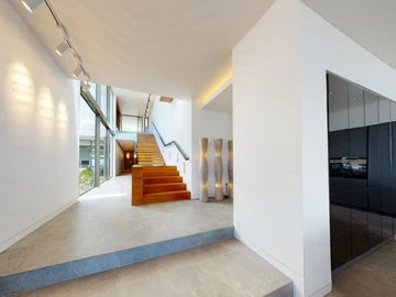 5 Bedroom Villa