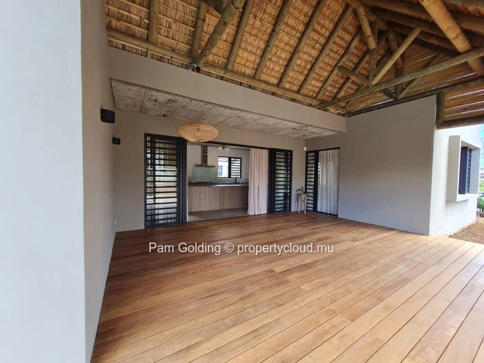 Beautiful Newly Built Home with Garden and Pool