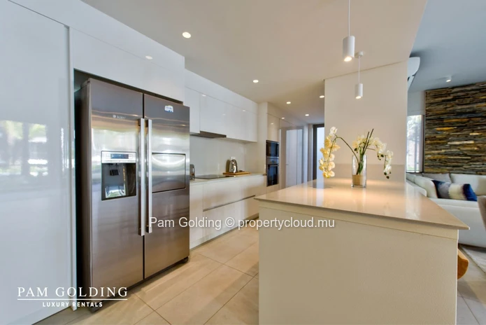 Spacieux appartement à Mont Choisy Golf