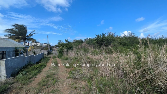 Grand Gaube – Terrain à vendre – Pam Golding Mauritius