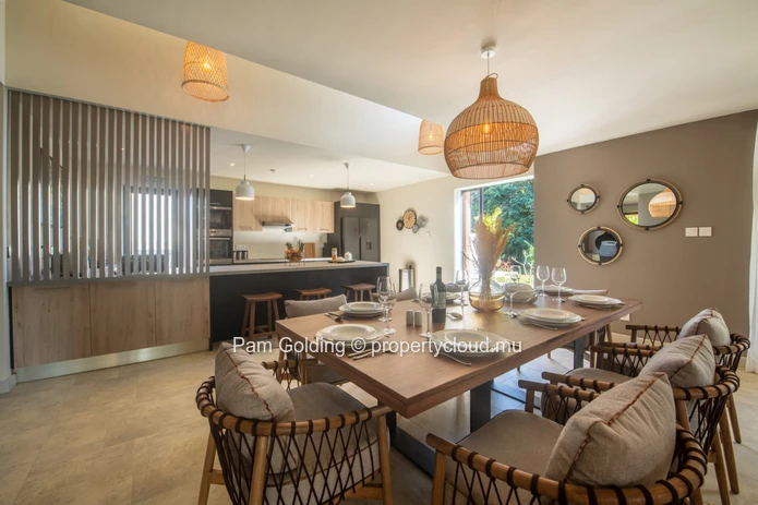 Nouvellement construit - Heritage Villa Valriche