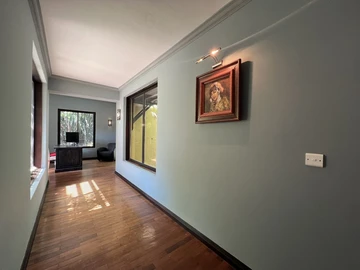 5 Bedroom Villa