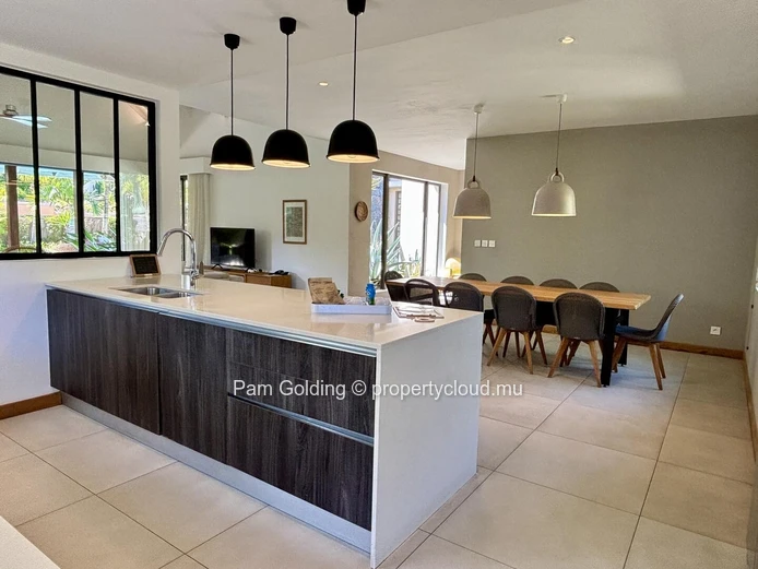The Villa of Mythic – A Luxurious 4-Bedroom Home in Mauritius