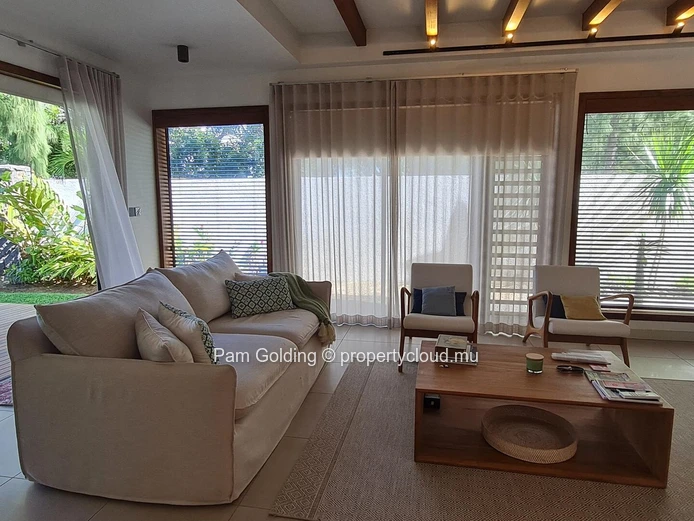 For Sale | 4 bedroom, North-East Coast Townhouse with exceptional views!