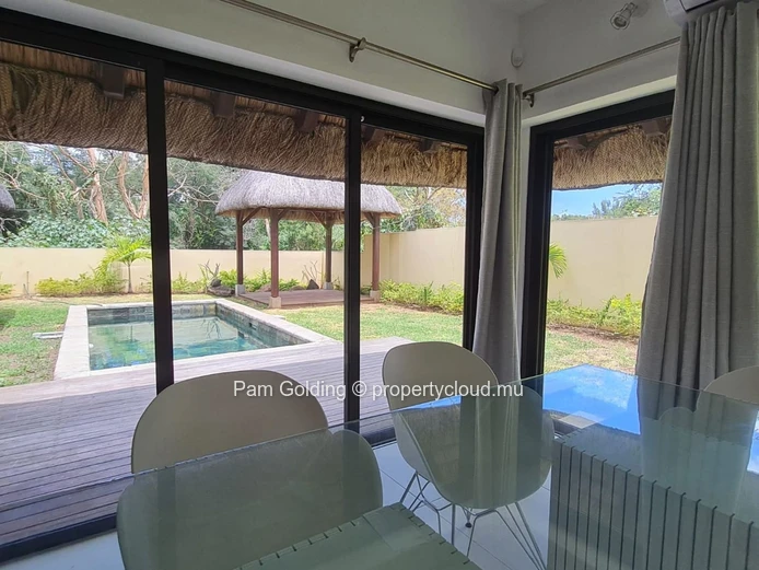 3 bedroom house in Black River for rental in a gated estate.