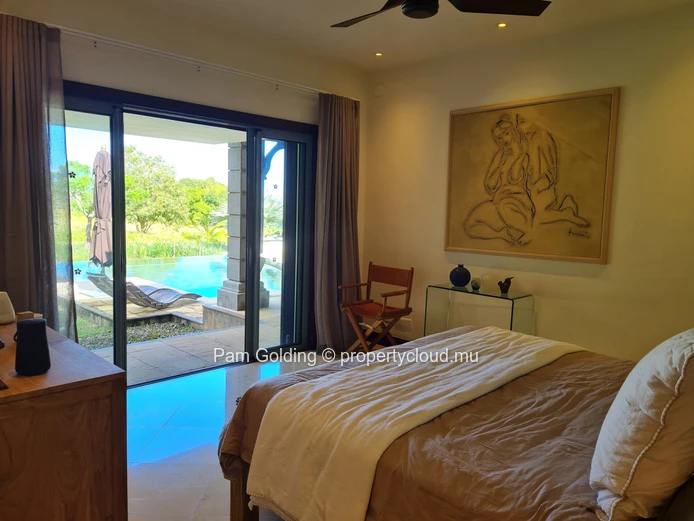 Elégante villa sur l'île avec un style de vie de villégiature à Villas Valriche.