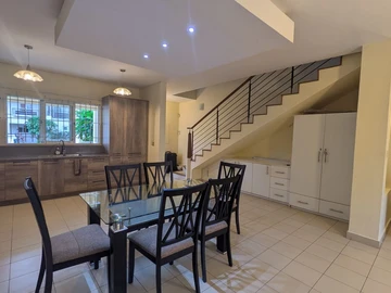 Townhouse, Duplex de 3 Chambres