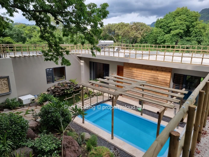Modern thinking house for sale!