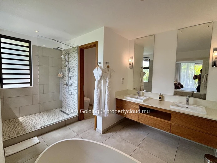 The Villa of Mythic – A Luxurious 4-Bedroom Home in Mauritius