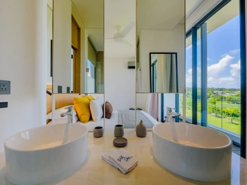 5 Bedroom Villa