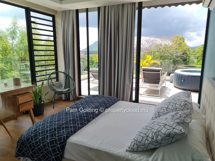 3-Bedroom Chic Coastal Villa with Jacuzzi. Business Potential in La Gaulette.