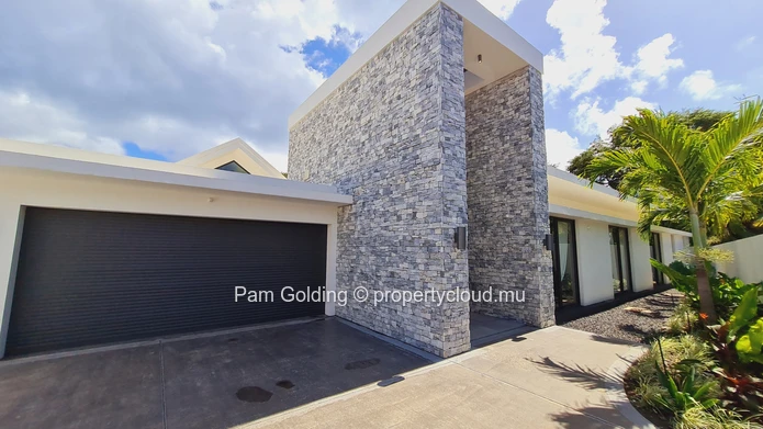 4 Bedroom Villa – Pereybere 