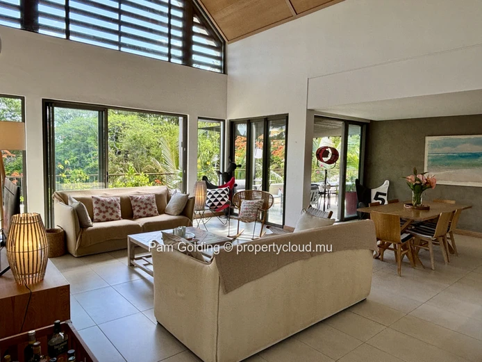 Mont Choisy – Penthouse à louer – Pam Golding Mauritius
