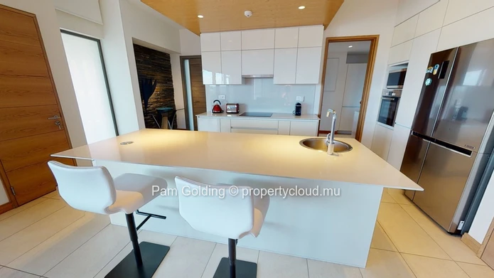 Penthouse  3 Chambres En Suite Mont Choisy Golf And Beach Estate