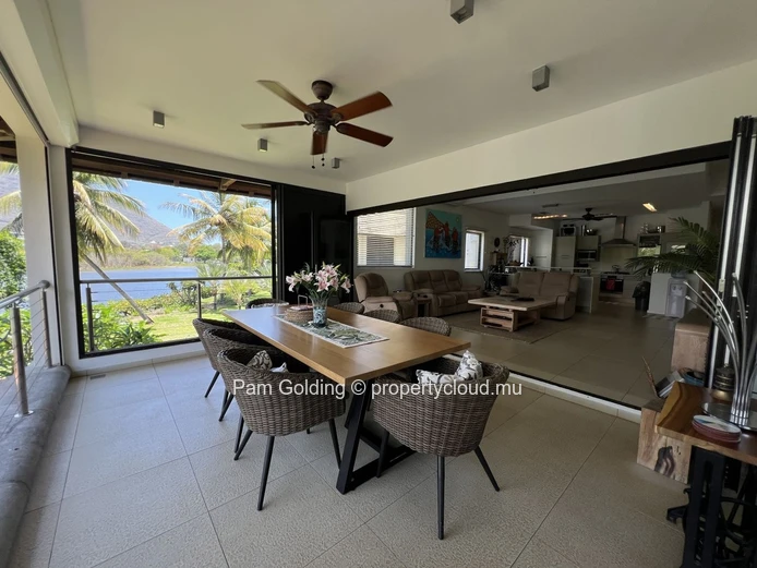 Riverside 4-Bedroom Penthouse in Tamarin – Exclusive Beach Access