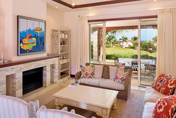 Fantastic light and bright villa ready to move in.