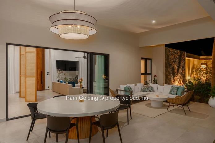 Luxury Villa for Sale in Anahita Mauritius | Golf View, Sea Access & Private Pool 