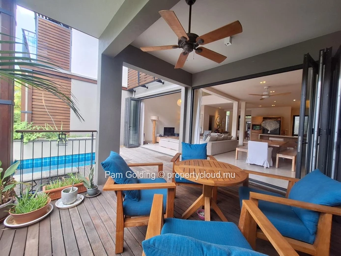Appartement exclusif de 3 chambres en bord de mer à vendre à La Balise Marina, Black River, Maurice
