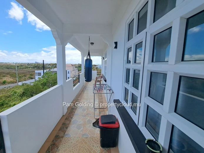 Grand Baie – Appartement à vendre – Pam Golding Mauritius