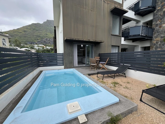 Appartement 2 chambres entièrement meublé avec piscine privée à Tamarin