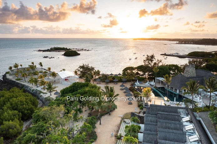 Les Meleanes - 3 Bedroom Apartment For Sale